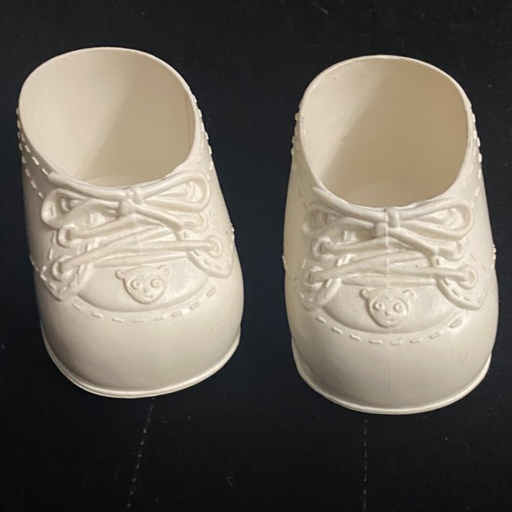 Vintage off brand Shoes to fit Cabbage Patch Kids-Perfect for young kids-White